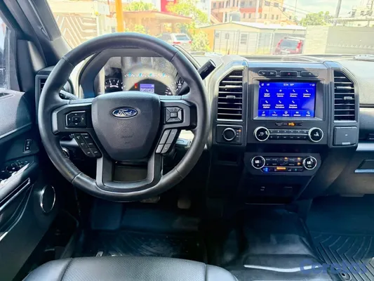 2018 Ford Expedition — foto 7 / 12
