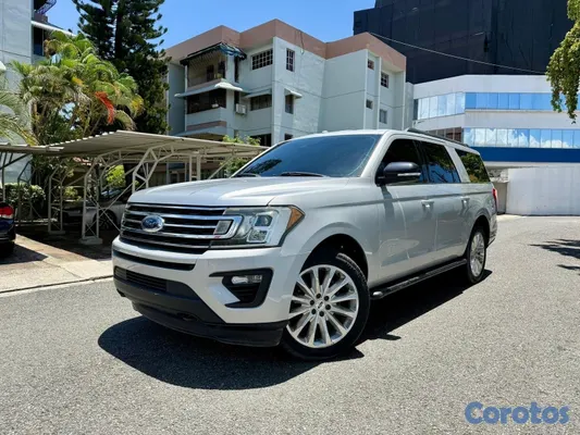 2018 Ford Expedition — foto 8 / 12