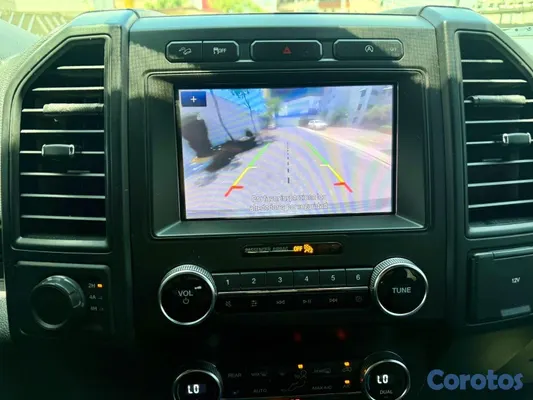 2018 Ford Expedition — foto 11 / 12