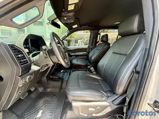 2018 Ford Expedition — foto 12 / 12