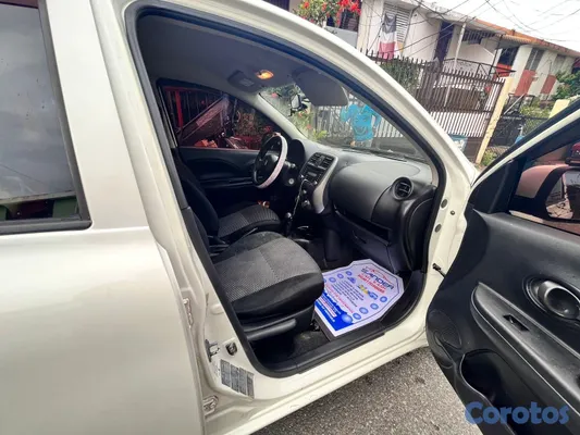 2014 Nissan March — foto 2 / 8