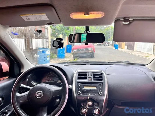 2014 Nissan March — foto 7 / 8