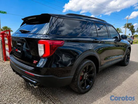 2020 Ford Explorer — foto 3 / 9