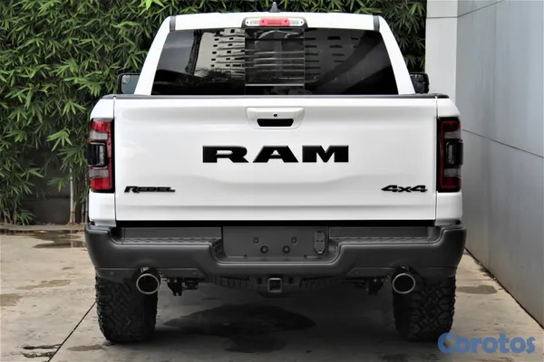 2026 Otra Ram REBEL — foto 5 / 10