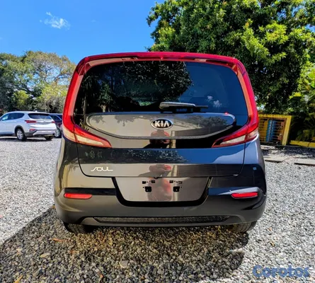 2020 Kia Soluto — foto 4 / 10