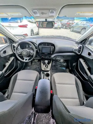 2020 Kia Soluto — foto 6 / 10