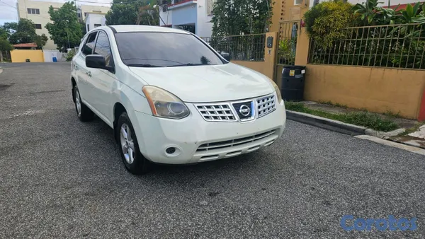 2010 Nissan Rogue — foto 4 / 9