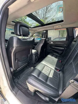 2012 Jeep Grand Cherokee L — foto 6 / 10