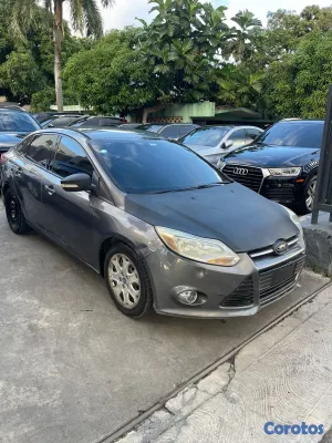 2012 Ford Focus — foto 4 / 7