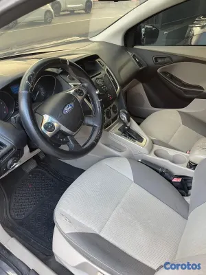 2012 Ford Focus — foto 6 / 7