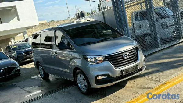 2020 Hyundai Grand Starex