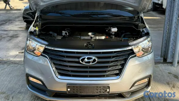 2020 Hyundai Grand Starex — foto 4 / 8