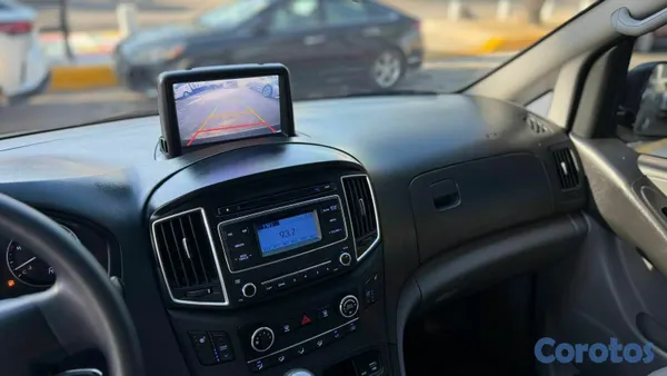 2020 Hyundai Grand Starex — foto 5 / 8