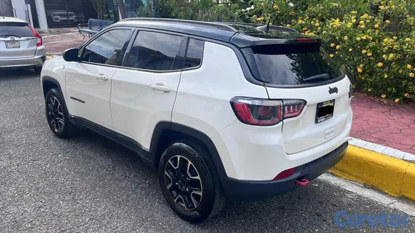2020 Jeep Compass — foto 4 / 11