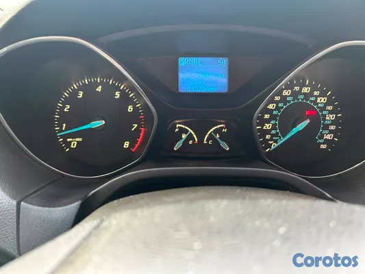 2012 Ford Focus — foto 7 / 8