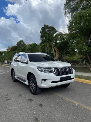 2023 Toyota Land Cruiser Prado
