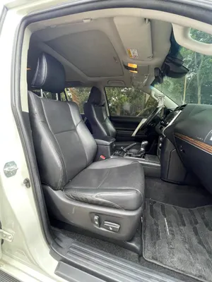 2023 Toyota Land Cruiser Prado — foto 3 / 10