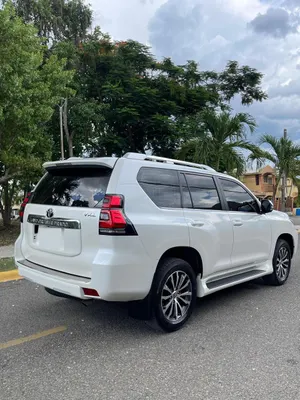 2023 Toyota Land Cruiser Prado — foto 8 / 10