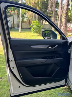 2022 Mazda 5 — foto 2 / 9