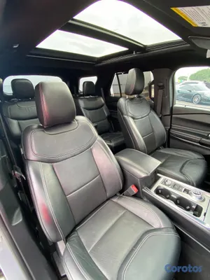 2020 Ford Explorer — foto 8 / 11