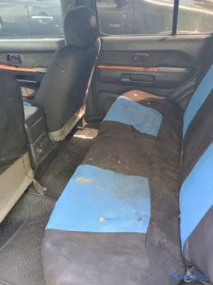 1996 Nissan Pathfinder — foto 8 / 12