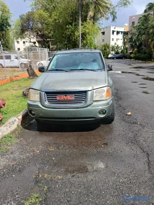 2004 GMC Envoy — foto 2 / 3
