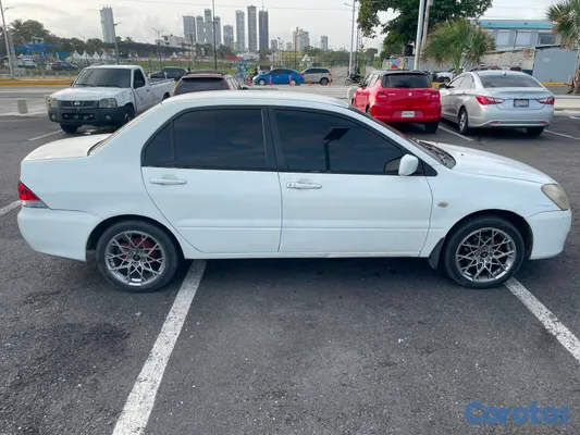 2005 Mitsubishi Lancer — foto 3 / 8