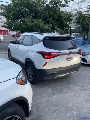 2021 Kia Seltos — foto 6 / 6