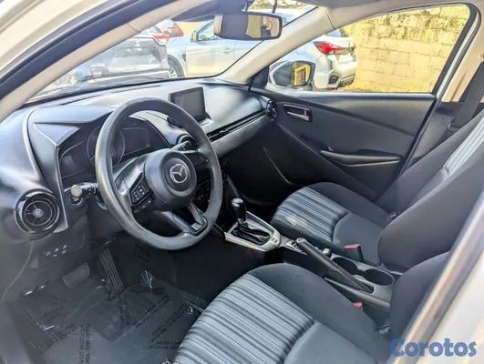 2020 Mazda Demio — foto 9 / 10
