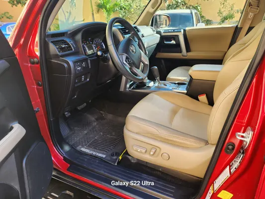 2019 Toyota 4 Runner — foto 4 / 8