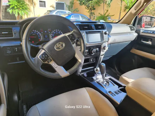 2019 Toyota 4 Runner — foto 8 / 8