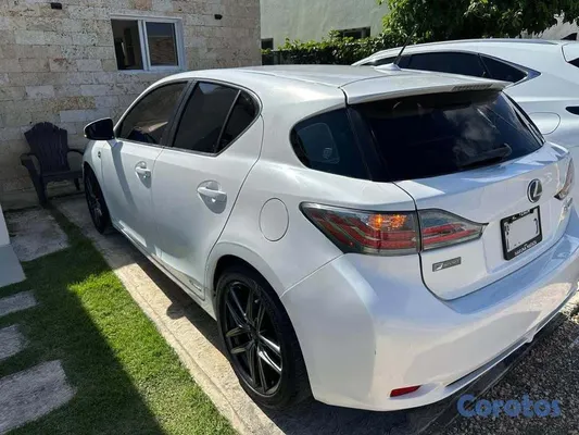 2012 Lexus CT — foto 6 / 9