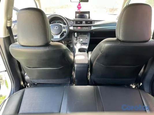 2012 Lexus CT — foto 9 / 9