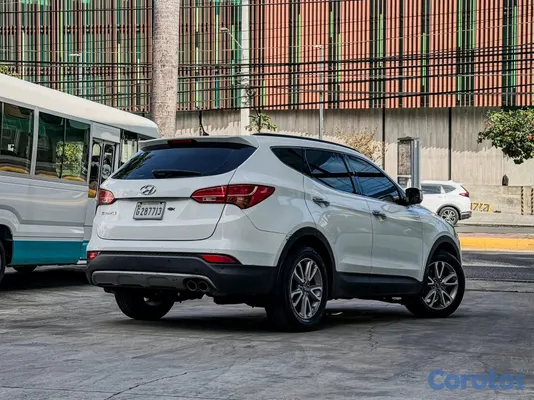 2013 Hyundai Santa Fe — foto 2 / 12