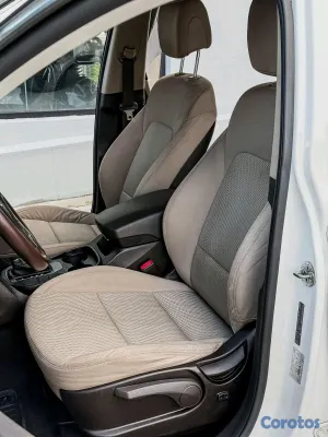 2013 Hyundai Santa Fe — foto 3 / 12