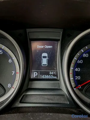 2013 Hyundai Santa Fe — foto 7 / 12