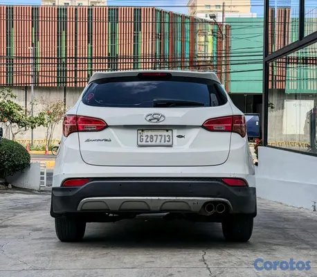 2013 Hyundai Santa Fe — foto 12 / 12