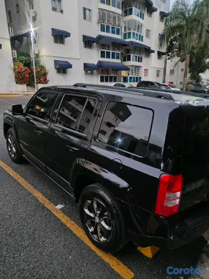 2014 Jeep Patriot — foto 5 / 12