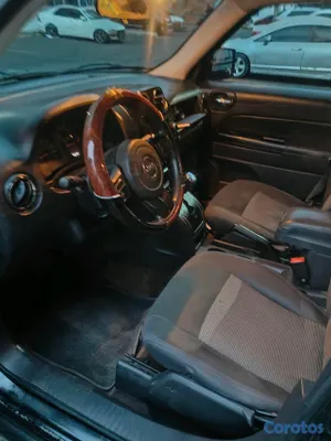 2014 Jeep Patriot — foto 10 / 12