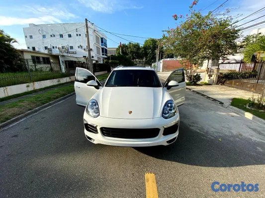 2018 Porsche Cayenne — foto 3 / 4