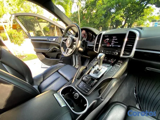 2018 Porsche Cayenne — foto 4 / 4