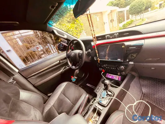2023 Toyota Hilux — foto 5 / 10