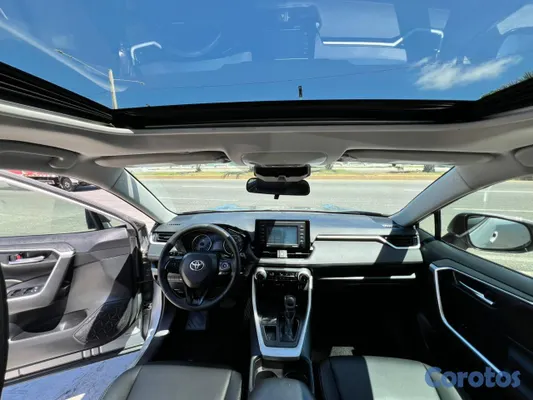 2020 Toyota Rav-4 — foto 3 / 10