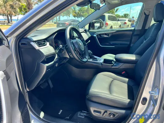 2020 Toyota Rav-4 — foto 6 / 10