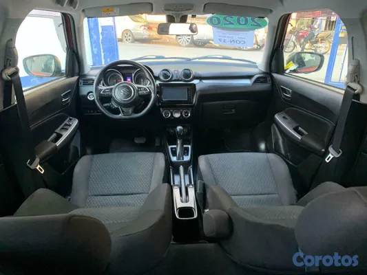 2020 Suzuki Swift — foto 8 / 10