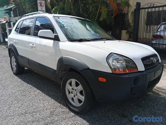 2005 Hyundai Tucson — foto 5 / 10