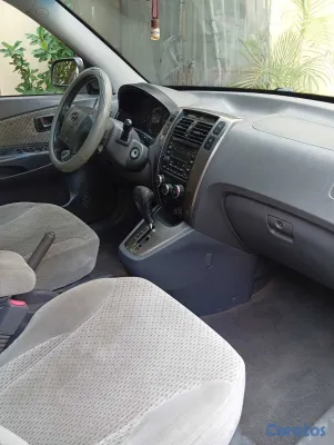 2005 Hyundai Tucson — foto 6 / 10