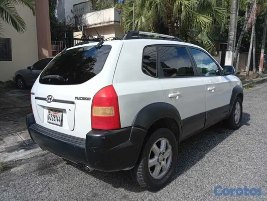 2005 Hyundai Tucson — foto 10 / 10