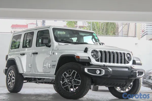 2026 Jeep Wrangler — foto 2 / 9