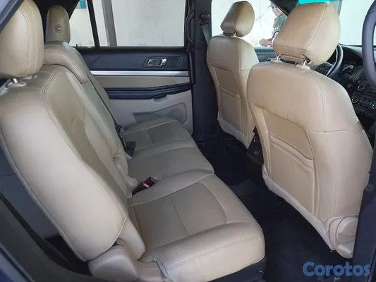2017 Ford Explorer — foto 4 / 20